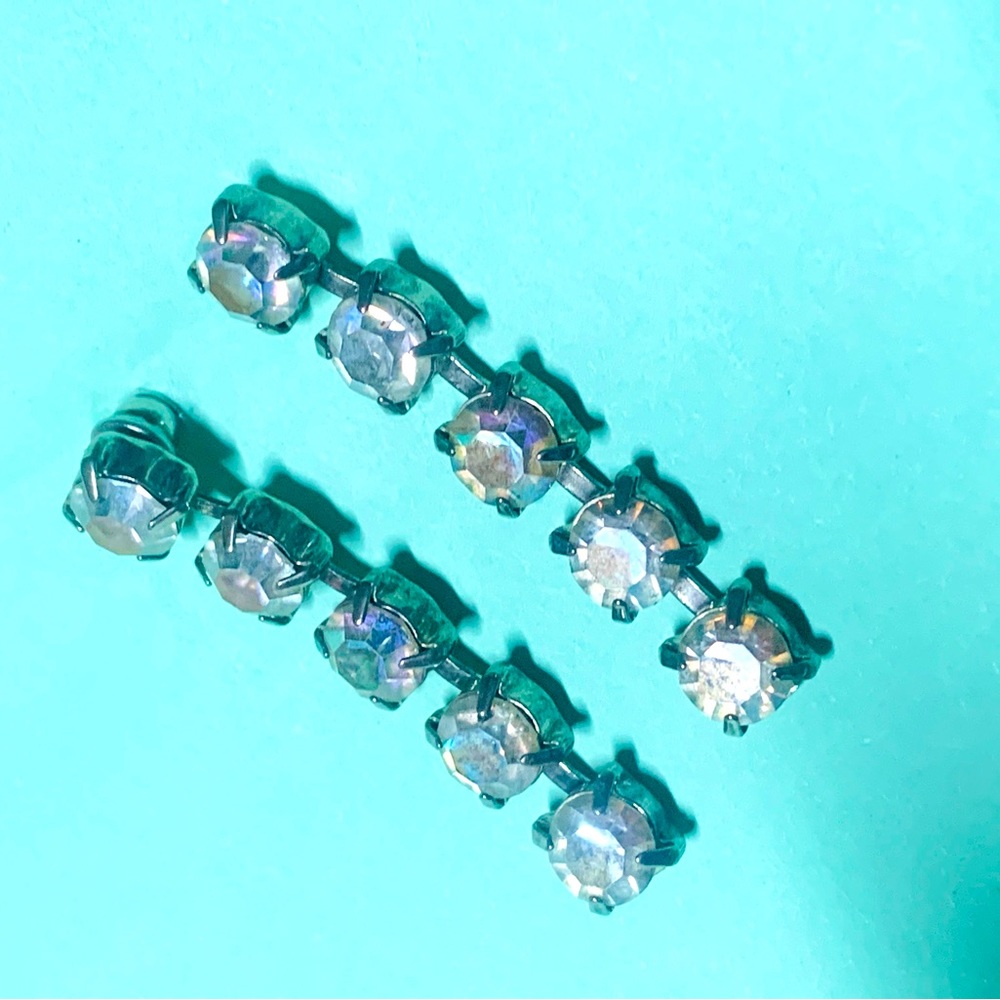 •Vintage Silver Rhinestone Dangle Earrings•